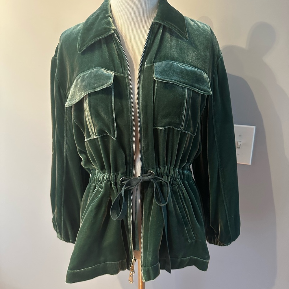 New with Tag   cinq a  sept  Dark Emerald crushed velvet jacket  size XS